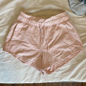 Lululemon short